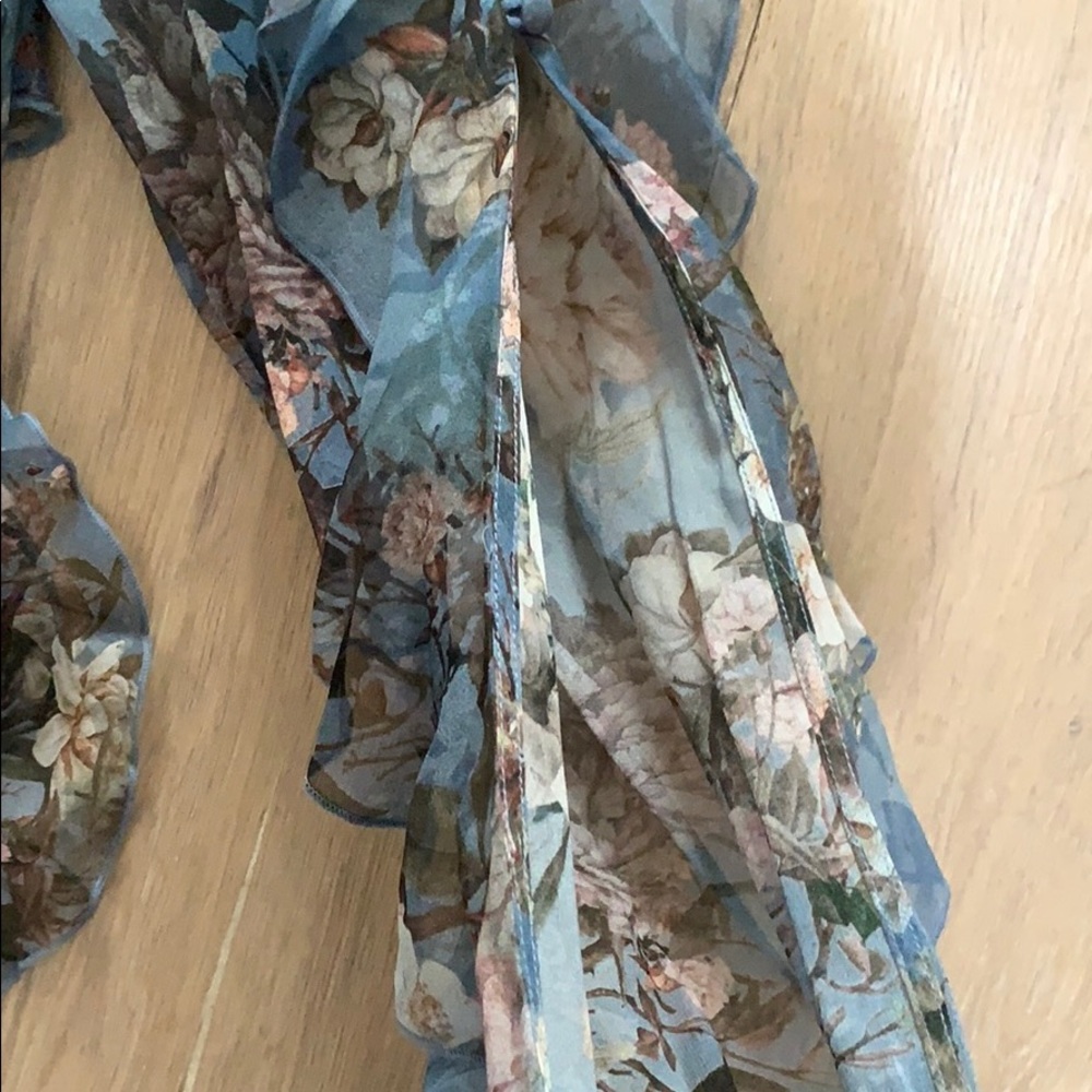 Top - Picture 5 of 7